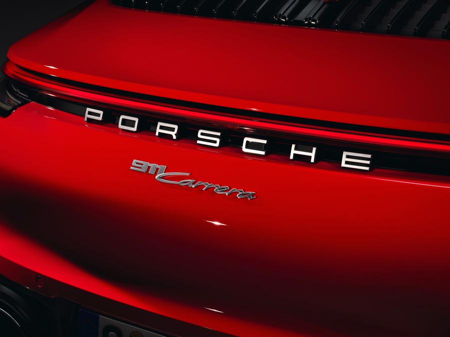 Логотип Porsche 911 Carrera (992) 2019 года  (WW) (фото 26 из 148)